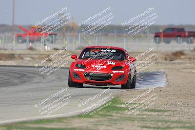 media/Oct-25-2025-CalClub SCCA (Sat) [[34c778dfbe]]/Group 2/Qualifying/
